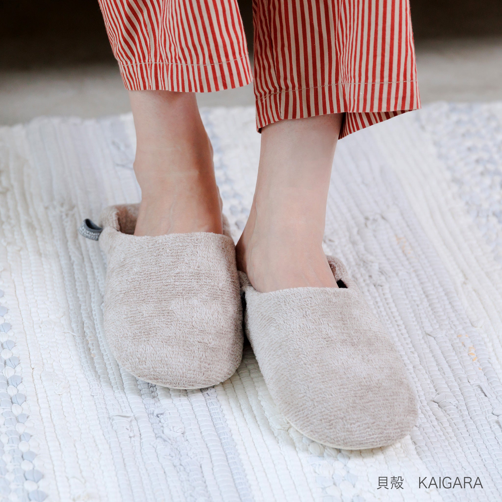 カラートリップ バブーシュ – FLYING APARTMENT